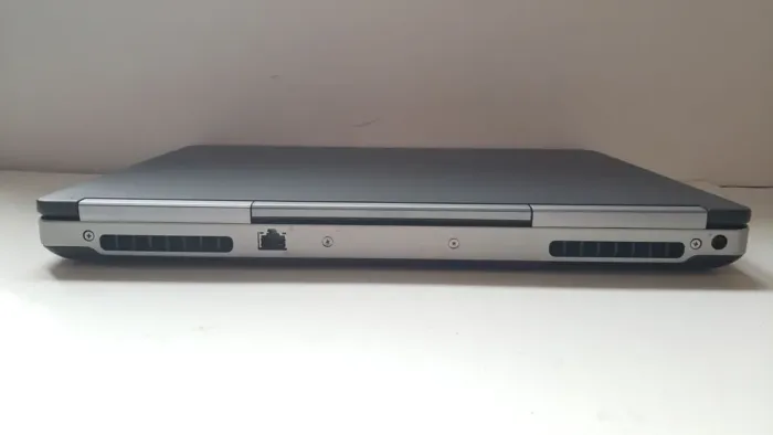 Мобільна робоча станція Dell Precision 7520 / 15,6" (1920x1080) IPS / Intel Core i7-6820HQ (4 (8) ядра по 2,7 - 3,6 ГГц) / 32 ГБ DDR4 / 128 ГБ SSD + 480 ГБ SSD / nVidia Quadro M1200, 4 ГБ GDDR5, 128-біт / WebCam б/в - зображення 6