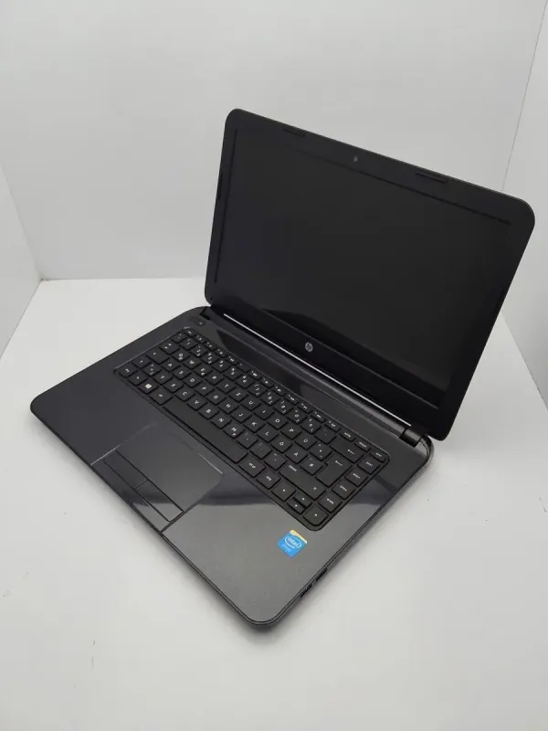 Ноутбук HP 14 / 14" (1366x768) TN / Intel Celeron N2840 (2 ядра по 2.16 - 2.58 GHz) / 4 GB DDR3 / 500 GB HDD / Intel HD Graphics / WebCam / Wi-Fi б/в - зображення 5