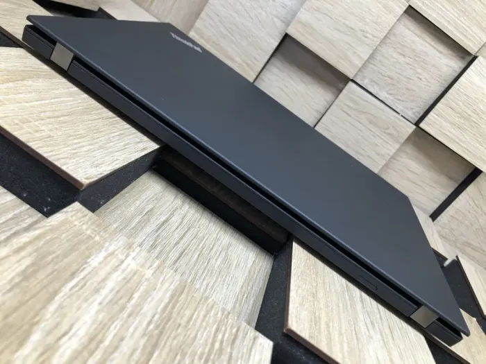 Ультрабук Lenovo ThinkPad T14 Gen 2 / 14" (1920x1080) IPS / Intel Core i5-1145G7 (4 (8) ядра по 2.6 - 4.4 GHz) / 16 GB DDR4 / 256 GB SSD M.2 / Intel Iris Xe Graphics / WebCam / HDMI б/в - зображення 7