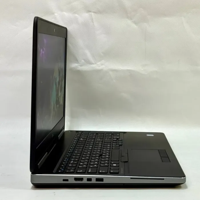 Мобільна робоча станція Dell Precision 7510 / 15,6" (1920x1080) IPS / Intel Xeon E3-1505M v5 (4 (8) ядра по 2,8 - 3,7 ГГц) / 24 ГБ DDR4 / 512 ГБ SSD / nVidia Quadro M2000M, 4 ГБ GDDR5, 128-біт / WebCam б/в - зображення 5