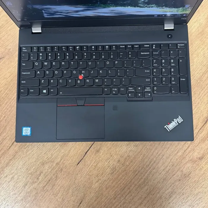 Мобільна робоча станція Б-клас Lenovo Thinkpad P53s / 15.6" (1920x1080) IPS / Intel Core i7-8565U (4 (8) ядра по 1.8 - 4.6 GHz) / 16 GB DDR4 / 512 GB SSD / nVidia Quadro P520, 2 GB GDDR5, 64-bit / WebCam б/в - зображення 7