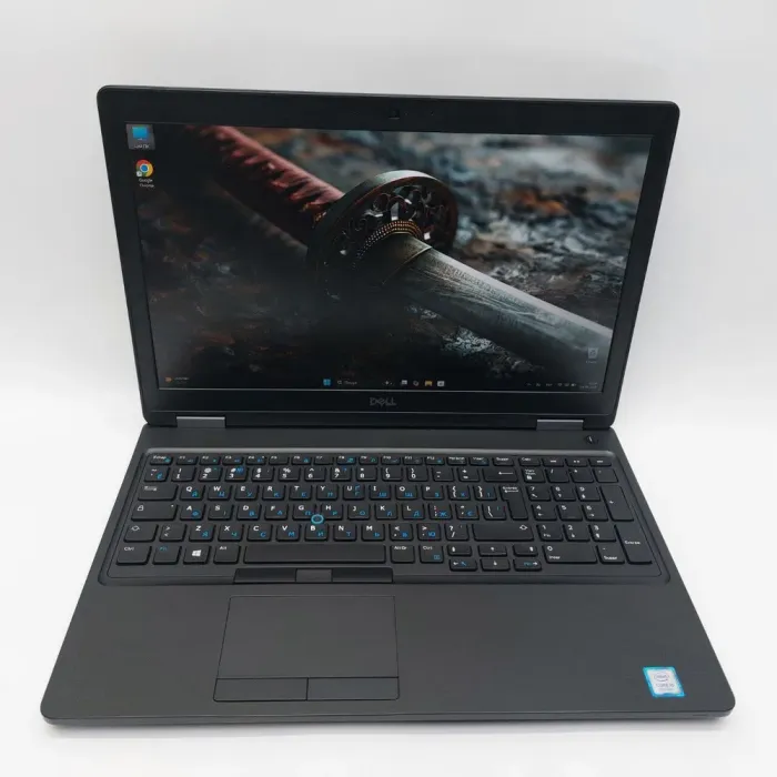 Ноутбук Dell Latitude 5590 / 15.6" (1920x1080) TN / Intel Core i5-8350U (4 (8) ядра по 1.7 - 3.6 GHz) / 16 GB DDR4 / 256 GB SSD NVMe / Intel UHD Graphics 620 / WebCam б/в - зображення 3