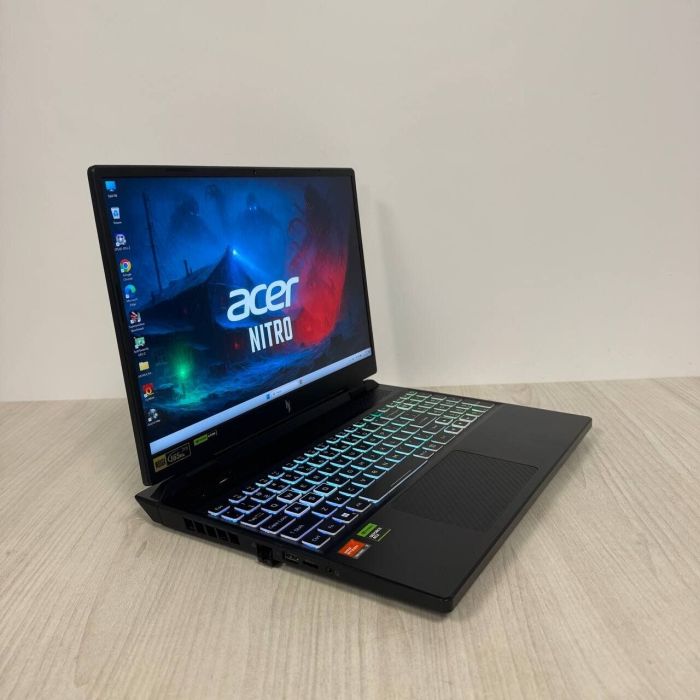 Ігровий ноутбук Б-класу Acer Nitro 16 AN16-41 / 16" (2560x1600) IPS / AMD Ryzen 7 7840HS (8 (16) ядер по 3,8 - 5,1 ГГц) / 32 ГБ DDR5 / 1000 ГБ SSD NVMe / nVidia GeForce RTX 4070, 8 ГБ GDDR6, 128-біт / WebCam б/в - зображення 4