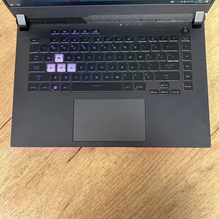 Ігровий ноутбук Б-клас Asus ROG Strix G513IM / 15.6" (1920x1080) IPS / AMD Ryzen 7 4800H (8 (16) ядер по 2.9 - 4.2 GHz) / 32 GB DDR4 / 1000 GB SSD / nVidia GeForce RTX 3060, 6 GB GDDR6, 192-bit б/в - зображення 7