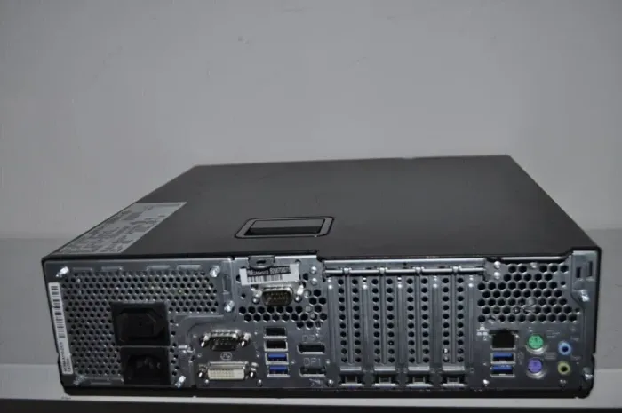 Комп'ютер Fujitsu Esprimo D757 E90 SFF / Intel Core i5-6500 (4 ядра по 3.2 - 3.6 GHz) / 16 GB DDR4 / 256 GB SSD M.2 / Intel HD Graphics 530 / DVI б/в - зображення 5