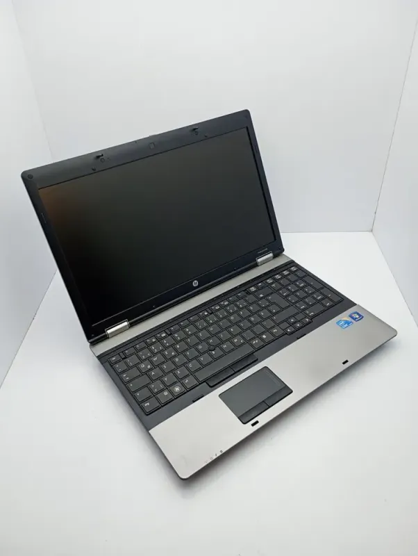 Ноутбук HP ProBook 6550b / 15.6" (1366x768) TN / Intel Core i3-370M (2 (4) ядра по 2.4 GHz) / 6 GB DDR3 / 320 GB HDD / Intel HD Graphics / WebCam / АКБ не держит б/в - зображення 3