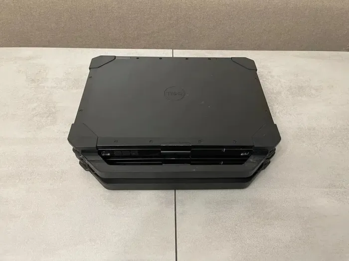 Захищений ноутбук Dell Latitude 5420 Rugged / 14" (1920x1080) IPS Touch / Intel Core i5-8350U (4 (8) ядра по 1.7 - 3.6 GHz) / 16 GB DDR4 / 256 GB SSD M.2 / Intel UHD Graphics 620 / WebCam / HDMI / 4G LTE / Два АКБ б/в - зображення 7