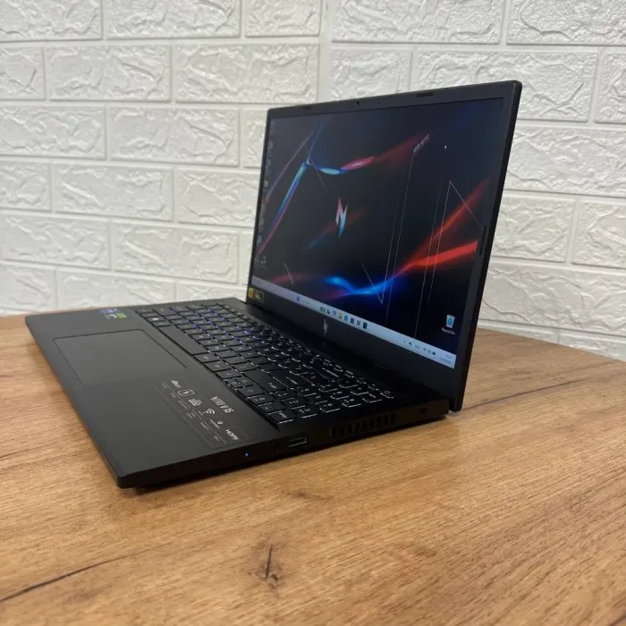 Ігровий ноутбук Б-клас Acer Nitro V15 ANV15-51 / 15.6" (1920x1080) IPS / Intel Core i7-13620H (10 (16) ядер по 2.4 - 4.9 GHz) / 16 GB DDR5 / 512 GB SSD / nVidia GeForce RTX 4050, 6 GB GDDR6, 96-bit / WebCam б/в - зображення 5