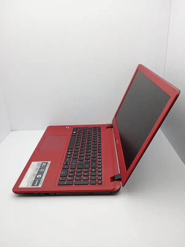 Ноутбук Acer Aspire ES1-524 / 15.6" (1366х768) TN / AMD A9-9410 (2 ядра по 2.9 - 3.5 GHz) / 8 GB DDR3 / 1000 GB HDD / AMD Radeon R5 Graphics / WebCam б/в - зображення 4
