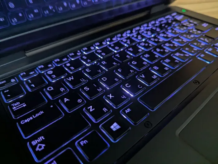 Захищений ноутбук Dell Latitude 14 Rugged 5414 / 14" (1366x768) TN / Intel Core i5-6300U (2 (4) ядра по 2.4 - 3.0 GHz) / 8 GB DDR4 / 256 GB SSD / Intel HD Graphics 520 / HDMI / WebCam / Windows 10 б/в - зображення 6