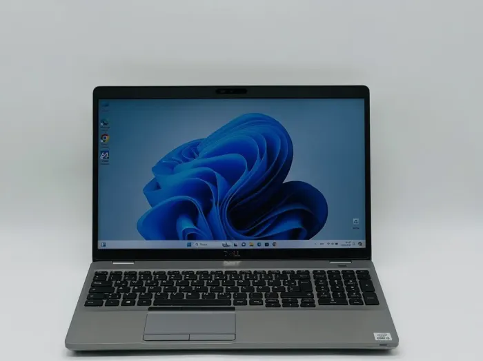 Ультрабук Dell Latitude 5511 / 15.6" (1920x1080) IPS / Intel Core i5-10400H (4 (8) ядра по 2.6 - 4.6 GHz) / 8 GB DDR4 / 240 GB SSD / Intel UHD Graphics / WebCam б/в - зображення 2