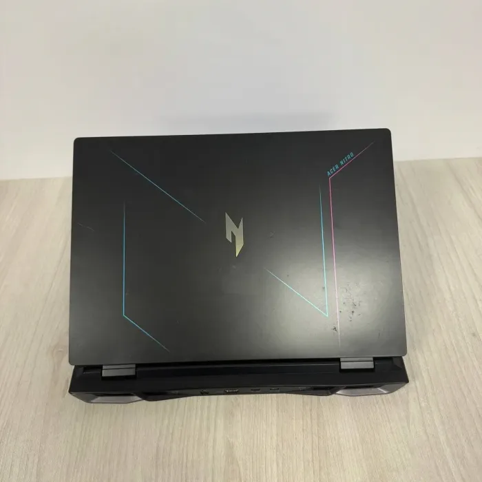 Ігровий ноутбук Б-класу Acer Nitro 16 AN16-41 / 16" (2560x1600) IPS / AMD Ryzen 7 7840HS (8 (16) ядер по 3,8 - 5,1 ГГц) / 32 ГБ DDR5 / 1000 ГБ SSD NVMe / nVidia GeForce RTX 4070, 8 ГБ GDDR6, 128-біт / WebCam б/в - зображення 3