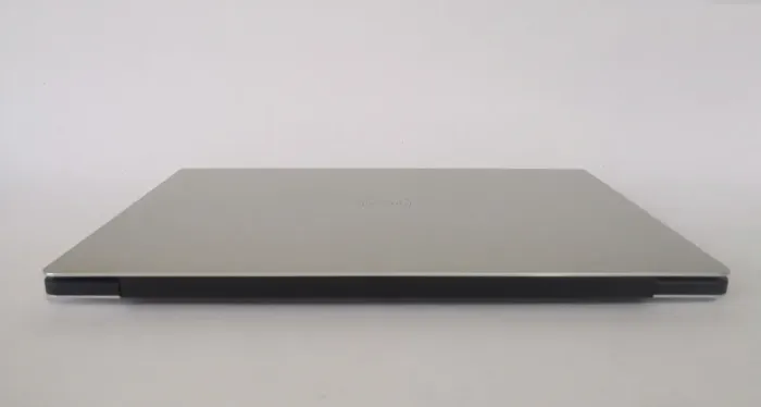 Ультрабук Dell XPS 9370 / 13.3" (1920x1080) IPS / Intel Core i5-8250U (4 (8) ядра по 1.6 - 3.4 GHz) / 8 GB DDR3 / 256 GB SSD / Intel UHD Graphics 620 / WebCam / Win 10 Pro б/в - зображення 9