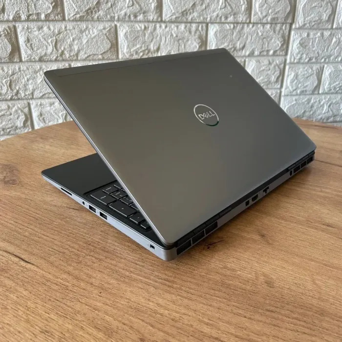 Мобільна робоча станція Б-клас Dell Precision 7550 / 15.6" (1920x1080) IPS / Intel Core i9-10885H (8 (16) ядер по 2.4 - 5.3 GHz) / 16 GB DDR4 / 512 GB SSD / nVidia Quadro RTX 4000 Max-Q, 8 GB GDDR6, 256-bit / WebCam б/в - зображення 6