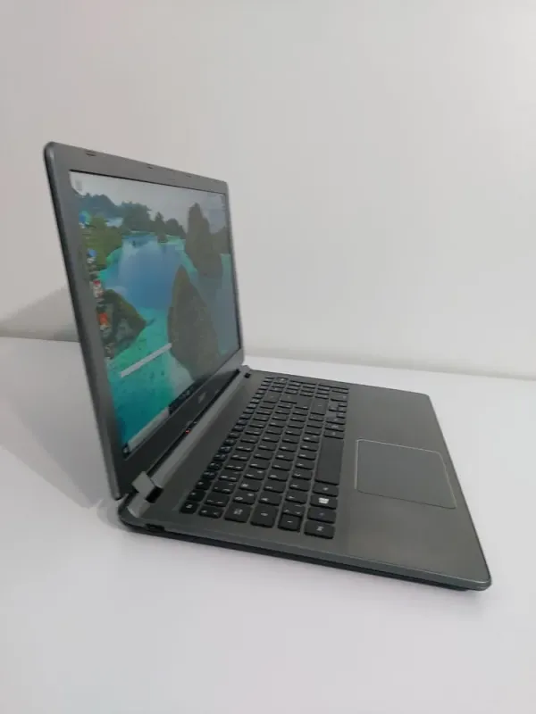 Ноутбук Acer Aspire V5-573G / 15.6" (1920x1080) TN / Intel Core i5-4210U (2 (4) ядра по 1.7 - 2.7 GHz) / 12 GB DDR3 / 512 GB SSD / nVidia GeForce GTX 850M, 2 GB GDDR3, 128-bit / WebCam б/в - зображення 4