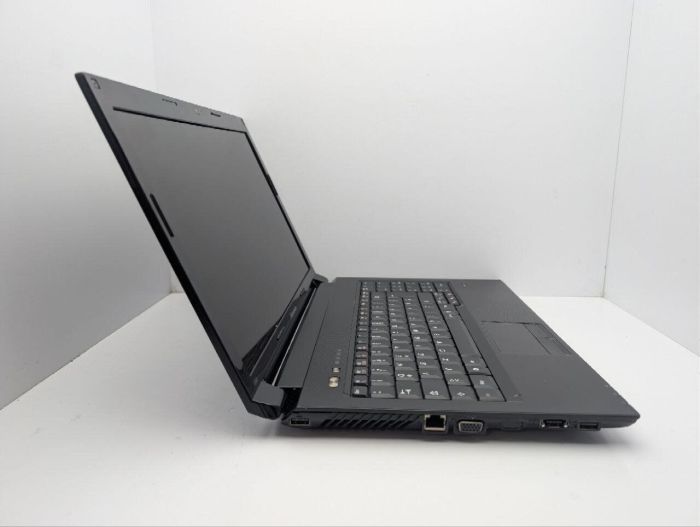 Ноутбук Lenovo B560 / 15.6" (1366x768) TN / Intel Core i5-480M (2 (4) ядра по 2.6 - 2.9 GHz) / 6 GB DDR3 / 320 GB HDD / Intel HD Graphics / WebCam / DVD-ROM б/в - изображение 4