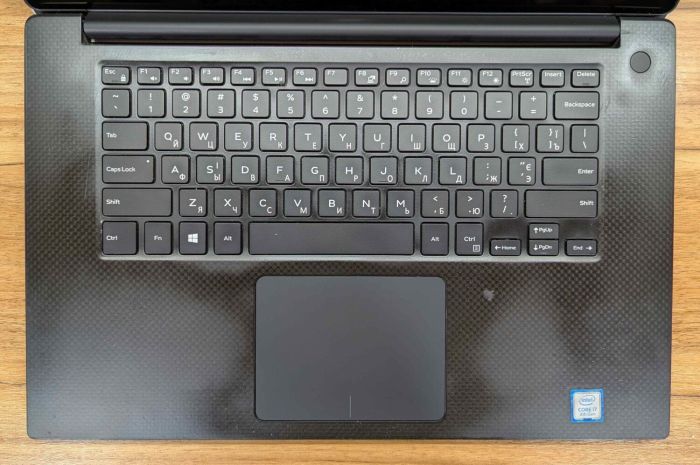 Ігровий ноутбук Dell XPS 15 7590 / 15,6" (3840x2160) IPS Touch / Intel Core i7-8750H (6 (12) ядер по 2.2 - 4.1 GHz) / 32 GB DDR4 / 1000 GB SSD / nVidia GeForce GTX 1650, 4 GB GDDR6, 128-bit / WebCam / Windows 10 б/в - зображення 3