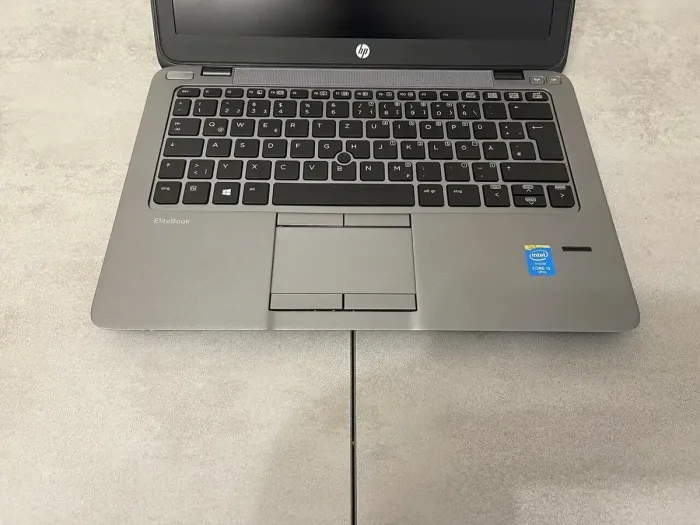 Нетбук HP EliteBook 820 G2 / 12.5" / Core i5-5300U (2(4) ядра по 2.3-2.9GHz) / 8GB DDR3 / 250GB SSD / HD Graphics 5500 / WebCam / DisplayPort / 4G LTE б/в - зображення 6