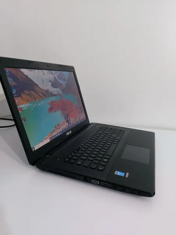 Ноутбук Asus ASUSPRO Essential P751JA / 17.3" (1600x900) TN / Intel Core i3-4000M (2 (4) ядра по 2.4 GHz) / 8 GB DDR3 / 256 GB SSD / Intel HD Graphics 4600 / WebCam / DVD-ROM б/в - зображення 4