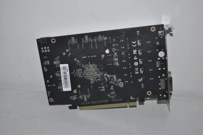 Дискретна відеокарта SOYO Radeon RX 470, 4 GB GDDR5, 256-bit / DVI, HDMI, DisplayPort - зображення 11