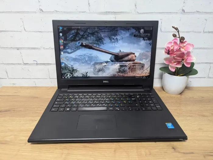 Ноутбук Dell Inspiron 15 3000 / 15.6" (1920x1080) TN / Intel Core i3-4005U (2 (4) ядра по 1.7 GHz) / 8 GB DDR3 / 128 GB SSD / Intel HD Graphics 4400 / WebCam б/в - зображення 2