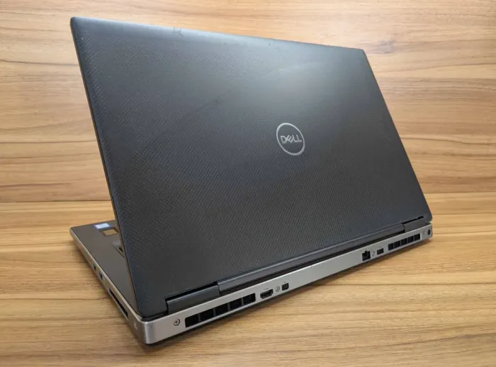 Мобільна робоча станція Dell Precision 7740 / 17.3" (1920x1080) IPS / Intel Core i5-9400H (4 (8) ядра по 2.5 - 4.3 GHz) / 32 GB DDR4 / 512 GB SSD / nVidia Quadro RTX 3000, 6 GB GDDR6, 192-bit / TouchID / Windows 10 б/в - зображення 7