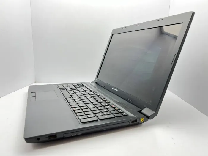 Ноутбук Lenovo B590 / 15.6" (1366x768) TN / Intel Pentium 2020M (2 ядра по 2.4 GHz) / 4 GB DDR3 / 128 GB SSD / Intel HD Graphics / WebCam б/в - зображення 4