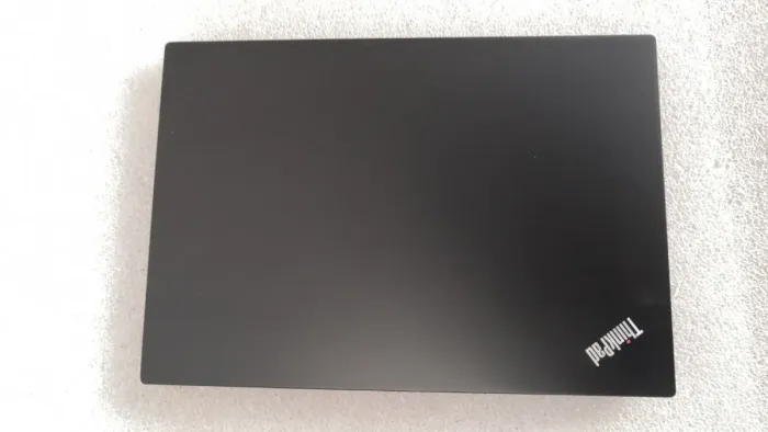 Ультрабук Lenovo ThinkPad L380 / 13.3" (1920x1080) IPS / Intel Core i3-8130U (2 (4) ядра по 2.2 - 3.4 GHz) / 8 GB DDR4 / 256 GB SSD / Intel UHD Graphics 620 / WebCam / Fingerprint / Windows 10 Pro б/в - зображення 4