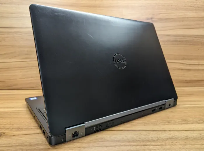 Ноутбук Б-клас Dell Latitude E5570 / 15.6" (1920x1080) IPS / Intel Core i5-6300U (2 (4) ядра по 2.4 - 3.0 GHz) / 8 GB DDR4 / 256 GB SSD / Intel HD Graphics 520 / WebCam / Windows 10 б/в - зображення 8