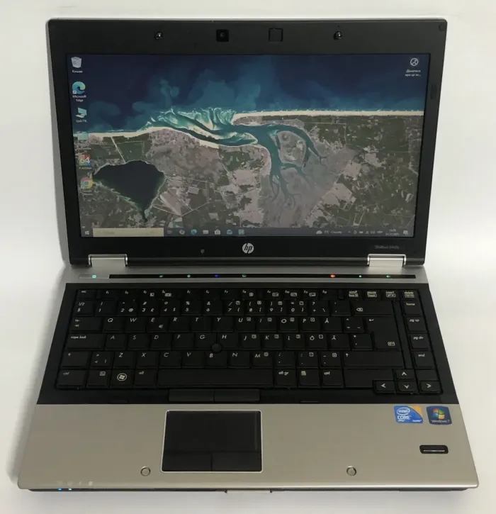Ноутбук HP EliteBook 8440p / 14" (1600x900) TN / Intel Core i5-520M (2 (4) ядра по 2.4 - 2.93 GHz) / 4 GB DDR3 / 250 GB HDD / Intel HD Graphics 1500 / WebCam / DVD-ROM б/в - зображення 2