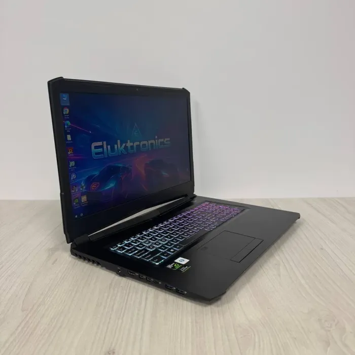 Ігровий ноутбук Eluktronics 17 PA17HP6 / 17,3" (2560x1440) IPS / Intel Core i7-7700HQ (4 (8) ядра по 2,8 - 3,8 ГГц) / 16 ГБ DDR4 / 240 ГБ SSD NVMe / nVidia GeForce GTX 1070, 8 ГБ GDDR5, 256-біт / WebCam б/в - зображення 4
