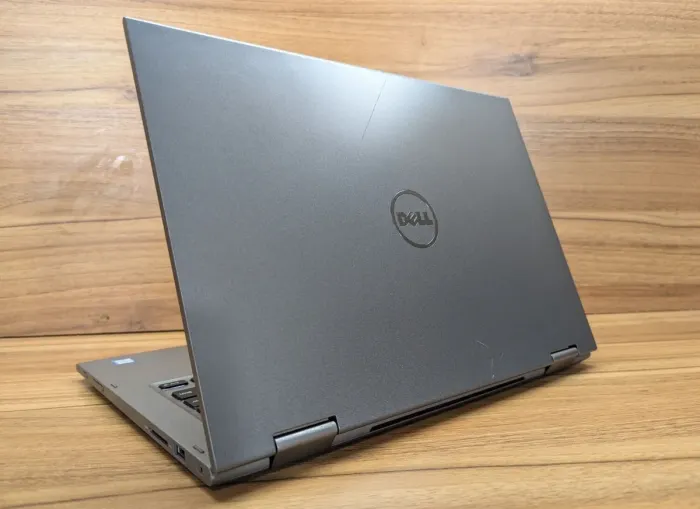 Ноутбук Б-клас Dell Inspiron 13-5368 / 13.3" (1920x1080) IPS / Intel Core i5-6200U (2 (4) ядра по 2.3 - 2.8 GHz) / 8 GB DDR4 / 240 GB SSD / Intel HD Graphics 520 / WebCam / Windows 10 б/в - зображення 7
