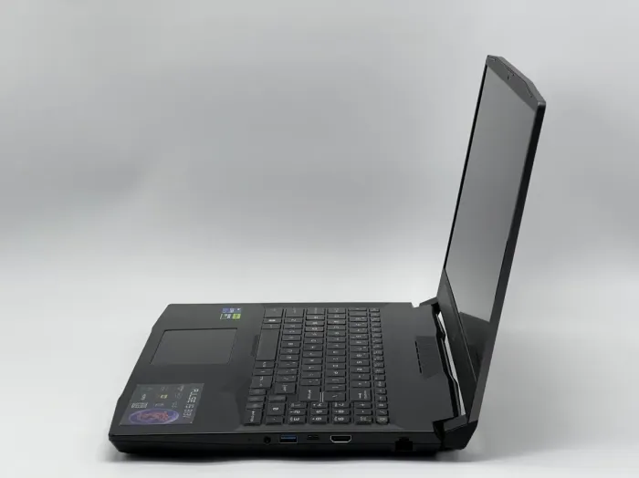 Ігровий ноутбук Б-класу MSI Pulse 15 B13VGK / 15,6" (1920x1080) IPS / Intel Core i7-13700H (14 (20) ядер по 2,4 - 5,0 ГГц) / 16 ГБ DDR5 / 512 ГБ SSD NVMe / nVidia GeForce RTX 4070, 8 ГБ GDDR6, 128-біт / Веб-камера б/в - зображення 4