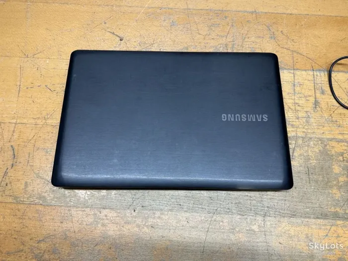 Ноутбук Samsung NP370E5L / 15.6" (1920x1080) TN / Intel Core i7-6700HQ (4 (8) ядра по 2.6 - 3.5 GHz) / 8 GB DDR4 / 120 GB SSD / nVidia GeForce 920MX, 2 GB GDDR5, 64-bit / WebCam б/в - зображення 7