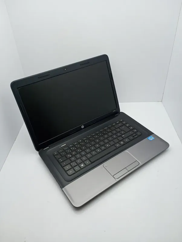 Ноутбук HP Pavilion 650 / 15.6" (1366x768) TN / Intel Core i3-2328M (2 (4) ядра по 2.2 GHz) / 6 GB DDR3 / 250 GB HDD / Intel HD Graphics 3000 / WebCam б/в - зображення 3