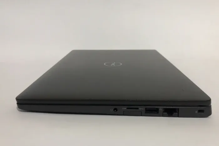 Ультрабук Б-клас Dell Latitude 5300 / 13.3" (1920x1080) IPS / Intel Core i5-8365U (4 (8) ядра по 1.6 - 4.1 GHz) / 8 GB DDR4 / 256 GB SSD / Intel UHD Graphics / WebCam / Win 10 Pro б/в - зображення 5