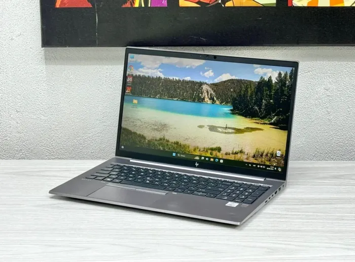 Мобільна робоча станція HP ZBook Firefly 15 G7 / 15.6" (1920x1080) IPS / Intel Core i7-10510U (4 (8) ядра по 1.8 - 4.9 GHz) / 16 GB DDR4 / 256 GB SSD M.2 / nVidia Quadro P520, 4 GB GDDR5, 64-bit / WebCam / Win 11 Pro б/в - зображення 4