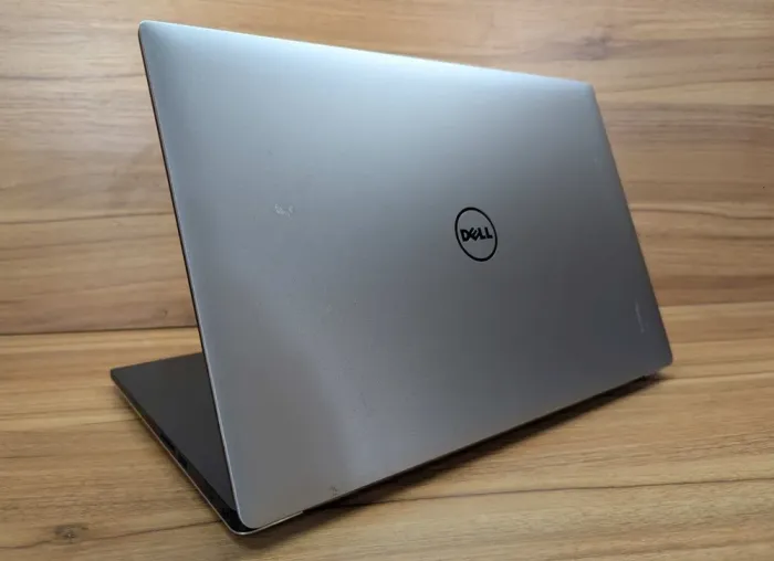 Ноутбук Б-клас Dell XPS 15 9550 / 15.6" (1920x1080) IPS / Intel Core i7-6700HQ (4 (8) ядра по 2.6 - 3.5 GHz) / 8 GB DDR4 / 256 GB SSD / nVidia GeForce GTX 960M, 2 GB GDDR5, 128-bit / HDMI / Windows 10 б/в - зображення 7