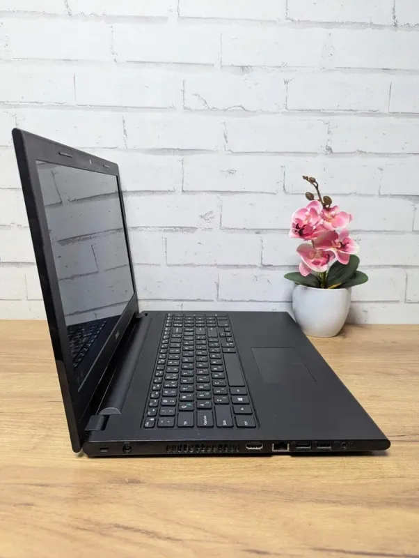 Ноутбук Б-клас Dell Inspiron 15 3000 / 15.6" (1366x768) TN / Intel Core i3-4005U (2 (4) ядра по 1.7 GHz) / 8 GB DDR3 / 128 GB SSD / Intel HD Graphics 4400 / WebCam б/в - зображення 4