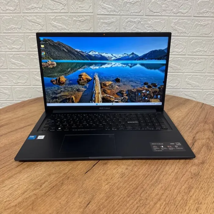 Ультрабук Asus Vivobook 17 F1704VAP / 17.3" (1920x1080) IPS / Intel Core 5 120U (10 (12) ядер по 1.4 - 5.0 GHz) / 8 GB DDR4 / 512 GB SSD NVMe / Intel Graphics / WebCam б/в - зображення 2