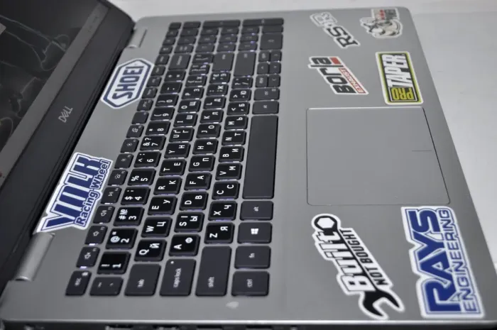 Ультрабук Б-клас Dell Inspiron 15 5593 / 15.6" (1920x1080) IPS / Intel Core i5-1035G1 (4 (8) ядер по 1.0 - 3.6 GHz) / 16 GB DDR4 / 512 GB SSD/ Intel UHD Graphics / WebCam / Windows 11 Pro б/в - зображення 10