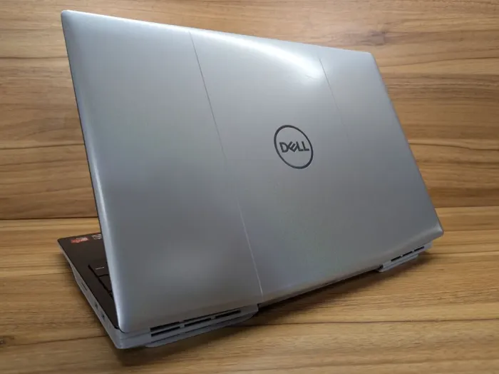 Ігровий ноутбук Dell G5 5505 / 15.6" (1920x1080) IPS / AMD Ryzen 7 4800H (8 (16) ядер по 2.9 - 4.2 GHz) / 16 GB DDR4 / 512 GB SSD / AMD Radeon RX 5600M, 6 GB GDDR6, 192-bit / WebCam / Windows 10 б/в - зображення 7