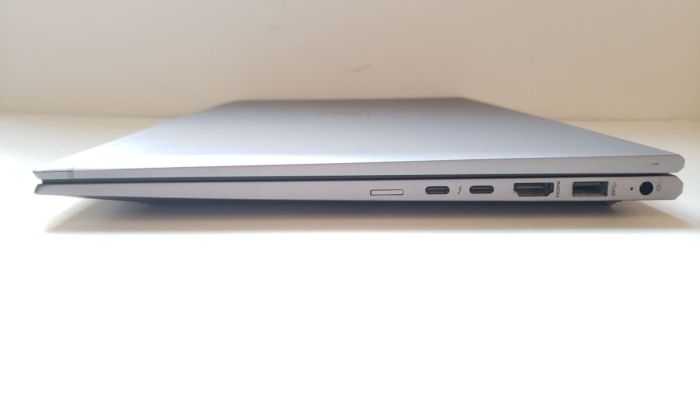 Ноутбук HP ZBook Firefly 15 G7 / 15.6" (1920x1080) IPS / Intel Core i7-10610U (4 (8) ядра по 1.8 - 4.9 GHz) / 16 GB DDR4 / 512 GB SSD M.2 / Intel UHD Graphics / WebCam б/в - зображення 5