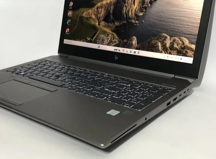 Мобільна робоча станція Б-класу HP ZBook 15 G6 / 15,6" (1920x1080) IPS / Intel Core i7-9850H (6 (12) ядер по 2,6 - 4,6 ГГц) / 32 ГБ DDR4 / 512 ГБ SSD NVMe / nVidia Quadro RTX 3000, 6 ГБ GDDR6, 192-біт / WebCam / Win 11 Pro б/в - зображення 9