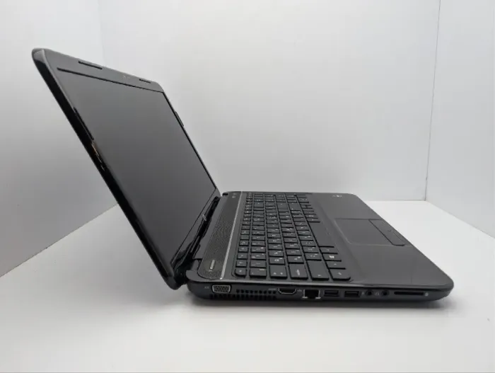 Ноутбук HP Pavilion G6 2332sr / 15.6" (1366x768) TN / AMD A6-4400M (2 ядра по 2.7 - 3.2 GHz) / 8 GB DDR3 / 128 GB SSD / AMD Radeon HD 7520G Graphics / WebCam / DVD-ROM б/в - зображення 4