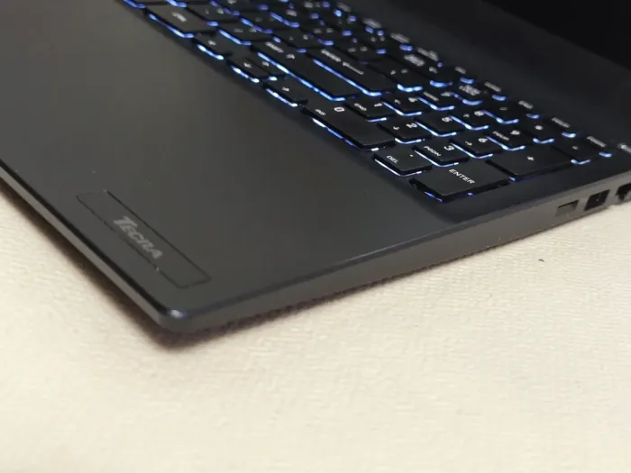 Ноутбук Toshiba Dynabook Tecra A50-J / 15.6" (1920x1080) IPS / Intel Core i5-1135G7 (4 (8) ядро по 4.2 GHz) / 8 GB DDR4 / 256 GB SSD / Intel Iris Xe Graphics / WebCam б/в - зображення 4