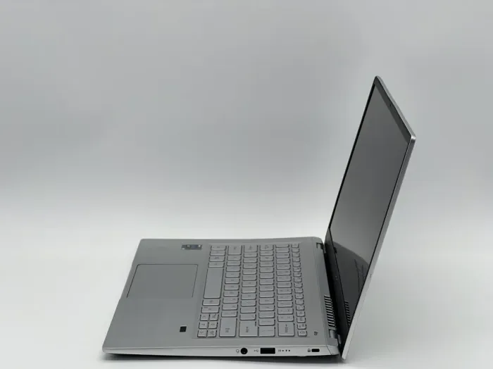 Ультрабук Б-клас Acer Swift 3 / 14" (1920x1080) IPS / Intel Core i5-1135G7 (4 (8) ядра по 2.5 - 4.5 GHz) / 8 GB DDR4 / 240 GB SSD / Intel Iris Xe Graphics / WebCam б/в - зображення 6