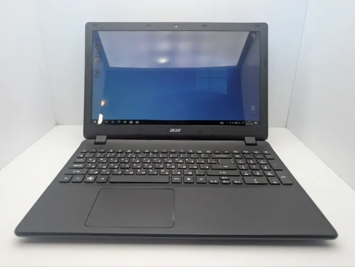 Ноутбук Acer Aspire ES1-531 / 15.6" (1366x768) TN / Intel Celeron N3050 (2 ядра по 1.6 - 2.16 GHz) / 8 GB DDR3 / 120 GB SSD / Intel HD Graphics / WebCam б/в - зображення 2