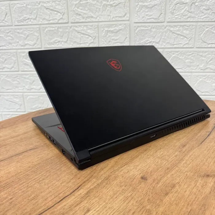 Ігровий ноутбук MSI GF63 Thin 10SC / 15.6" (1920x1080) IPS / Intel Core i5-10500H (6 (12) ядер по 2.5 - 4.5 GHz) / 16 GB DDR4 / 128 GB SSD NVMe + 1000 GB HDD / nVidia GeForce GTX 1650 Max-Q, 4 GB GDDR6, 128-bit / WebCam б/в - зображення 6