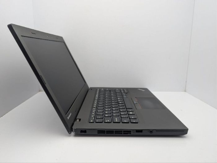 Ноутбук Б-клас Lenovo ThinkPad L450 / 14" (1366x768) TN / Intel Core i3-5005U (2 (4) ядра по 2.0 GHz) / 8 GB DDR3 / 500 GB HDD / Intel HD Graphics 5500 / WebCam б/в - изображение 4